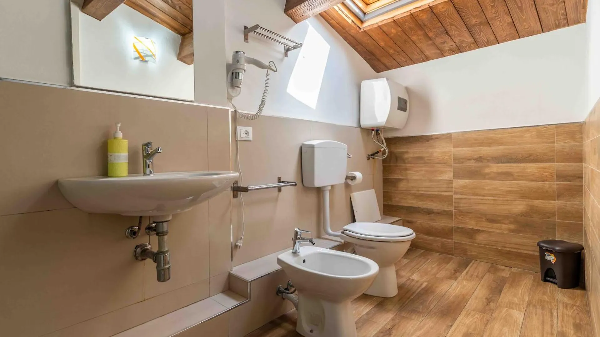 Cefalu Center Apartments Πανσιόν