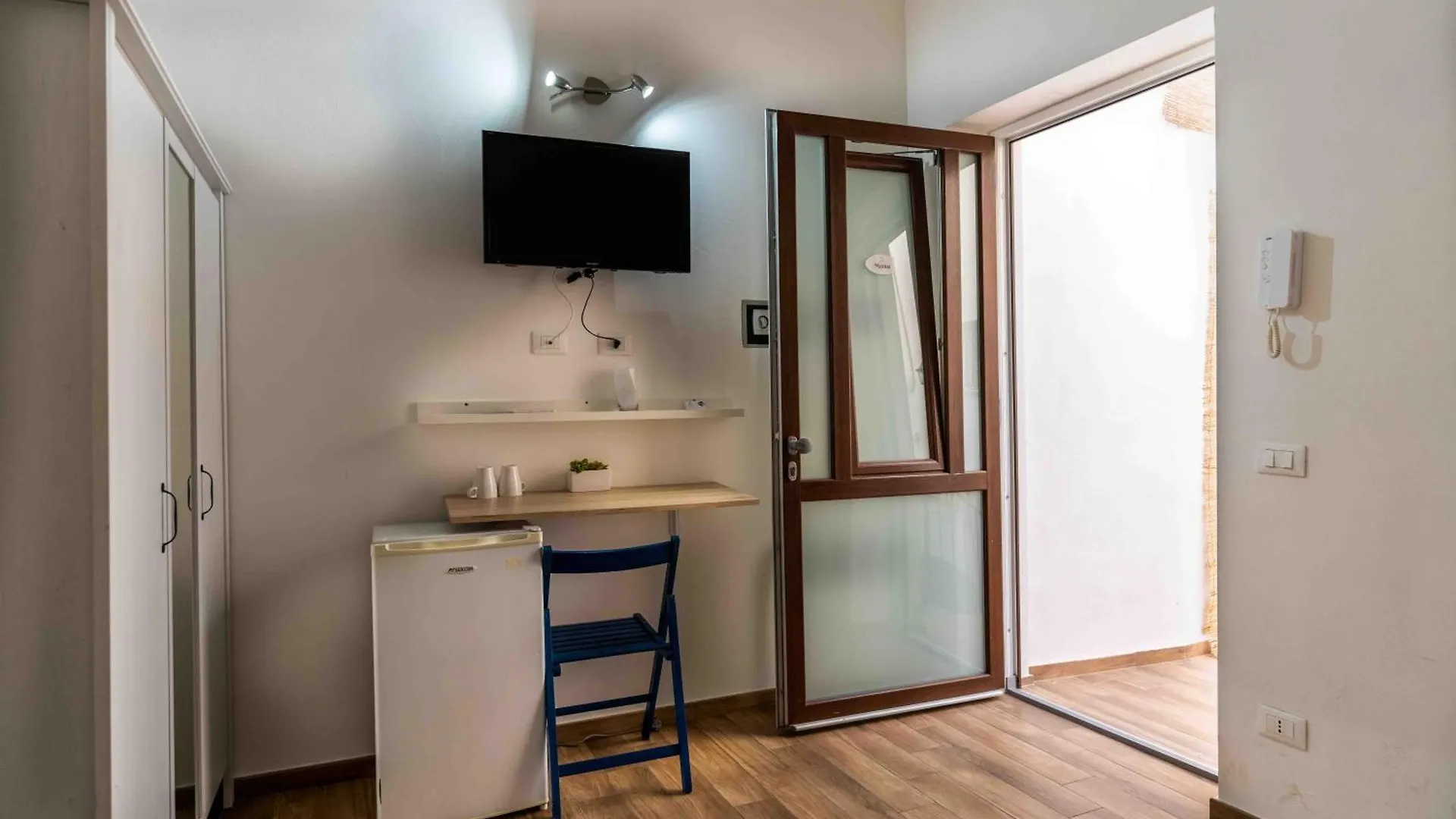 Πανσιόν Cefalu Center Apartments Ιταλία