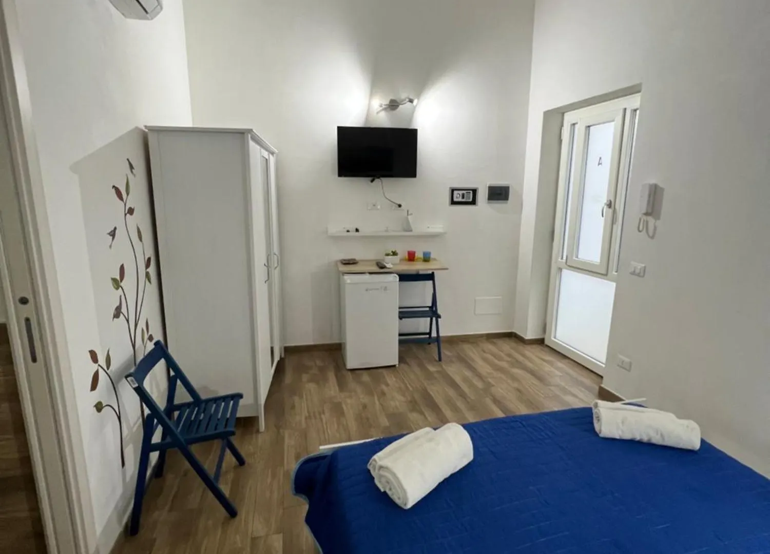 Cefalu Center Apartments Guest house