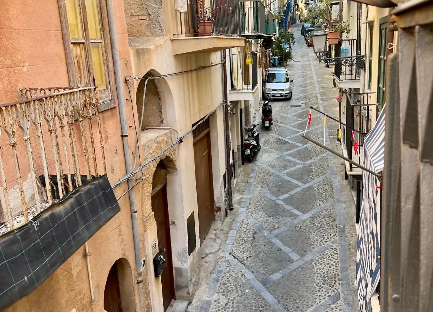 Guest house Cefalu Center Apartments Italy