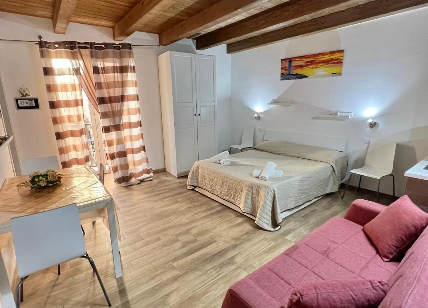 Cefalu Center Apartments 0*,  Italy