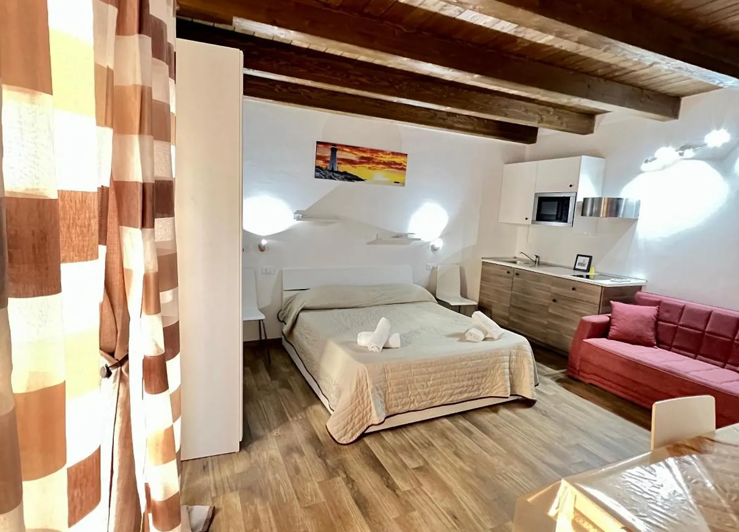 Cefalu Center Apartments Guest house