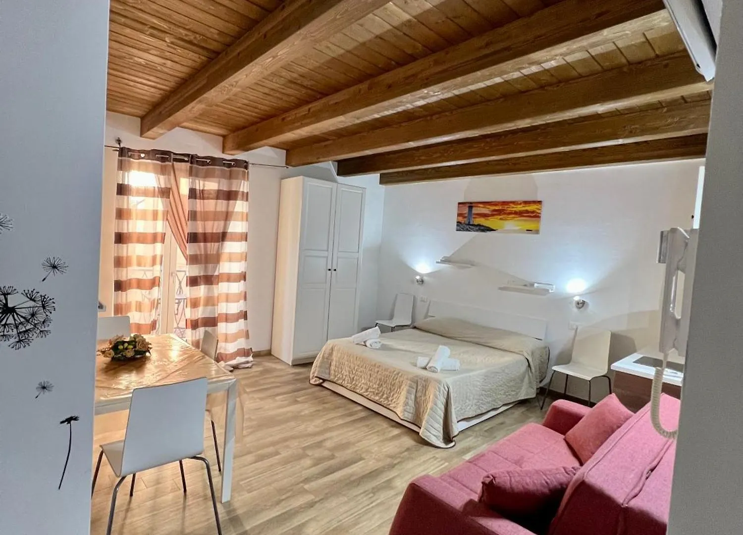 Guest house Cefalu Center Apartments Italy