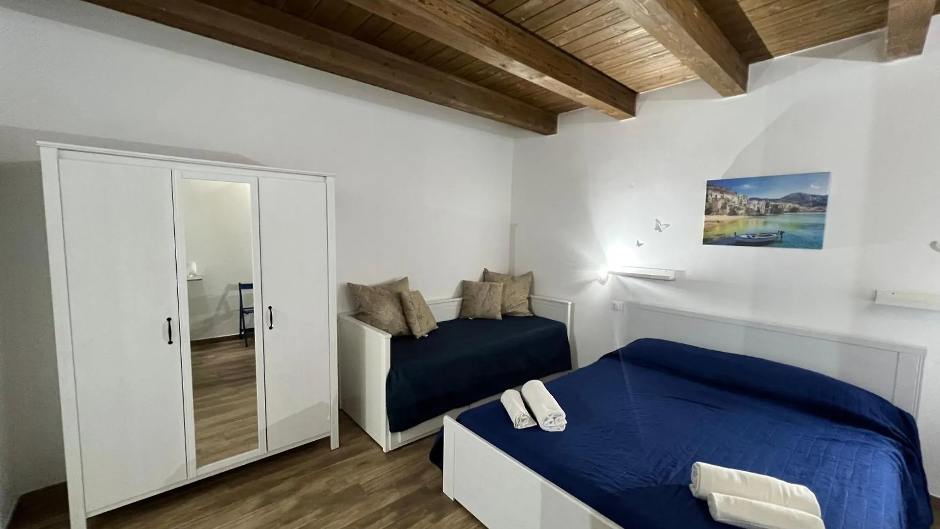 Cefalu Center Apartments