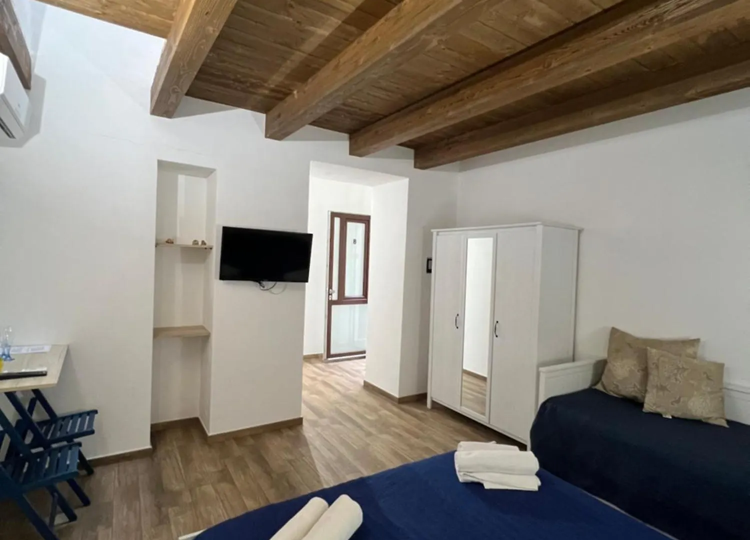 Cefalu Center Apartments