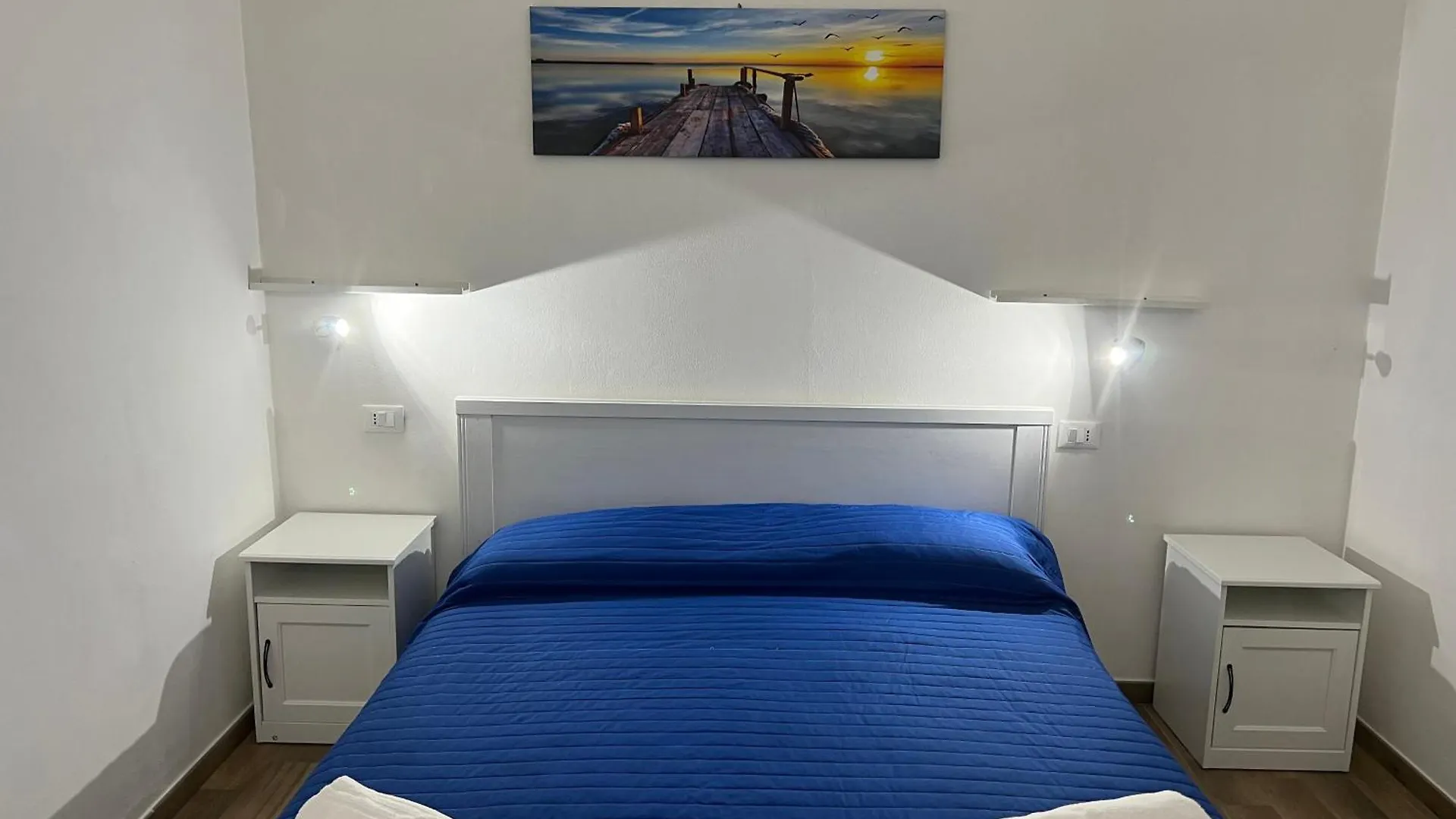 Cefalu Center Apartments Guest house